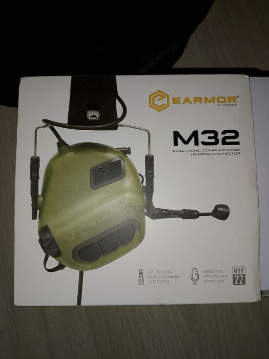 Тактичні активні навушники Earmor M32