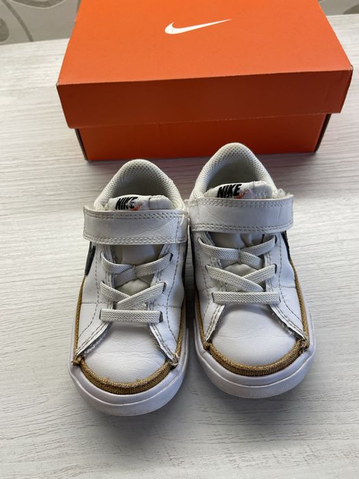 Кросівки Nike 22 розмір