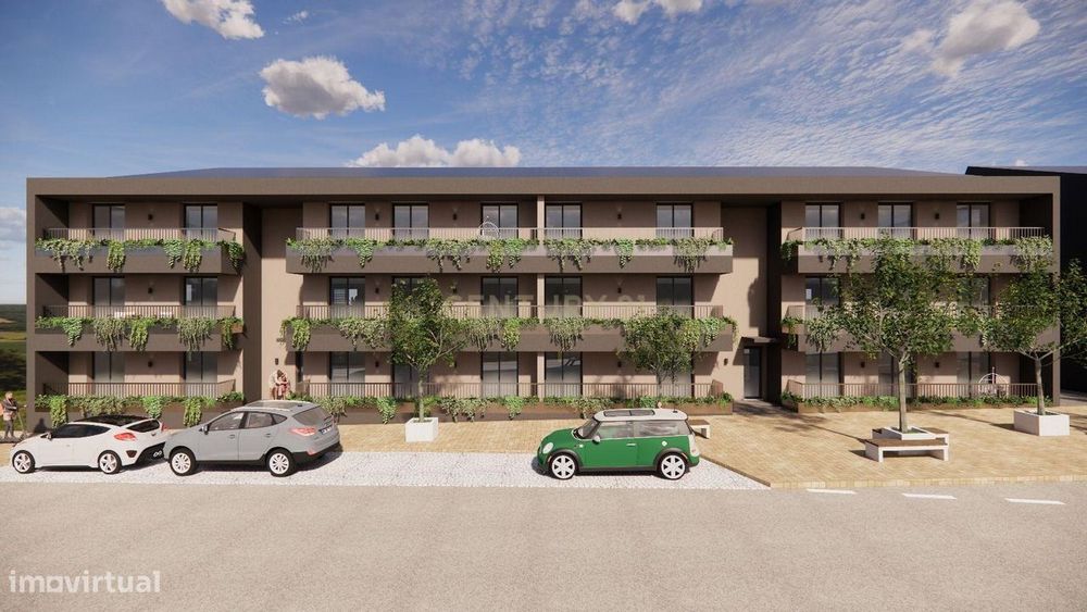 T3 em Lançamento | Condomínio com Piscina e Vista panoramica para a Ci