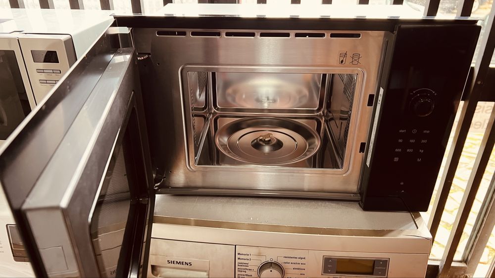 Microondas de encastrar Bosch novo