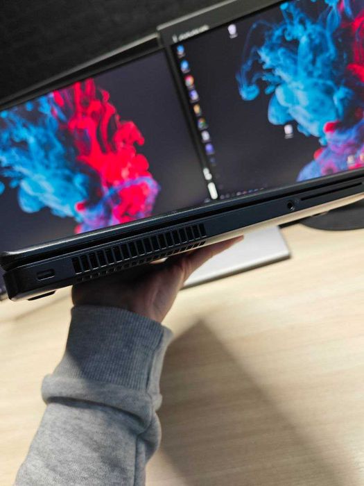 Чудовий ноутбук для навчання та роботи Dell Latitude E5550 / SSD /40шт