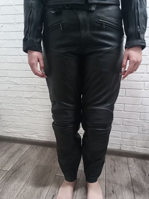 Продам шкіряні мотоштани Revenger розмір 50 M