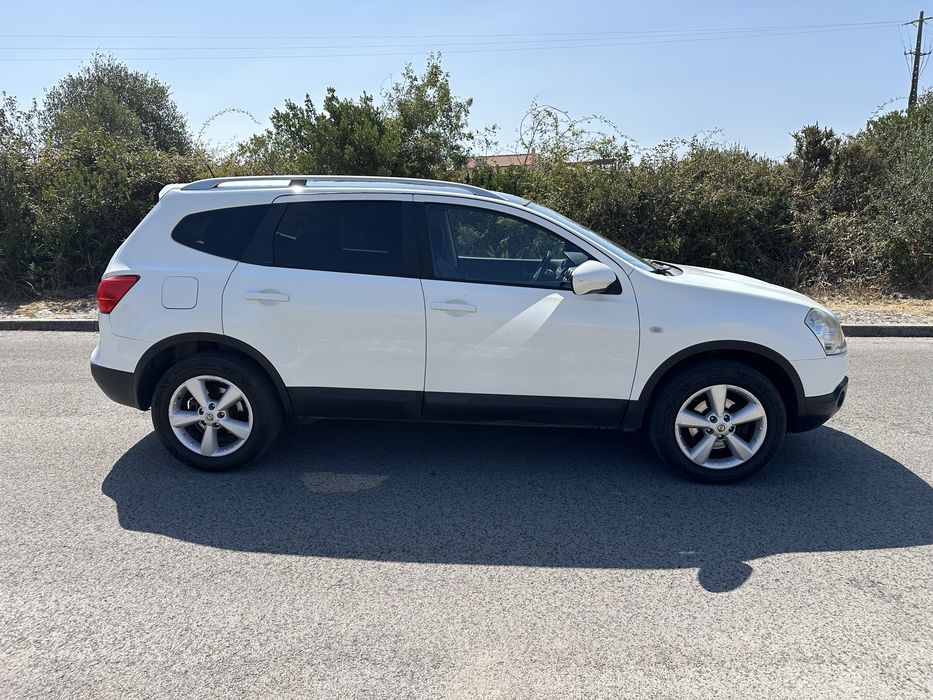 Nissan Qashqai + 2