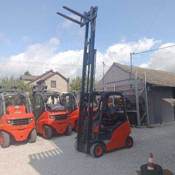 Wózek widłowy Linde H16T, LPG. Triplex