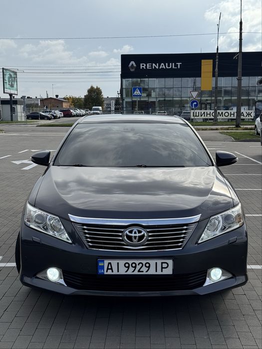 Продам Тойота Камри 50