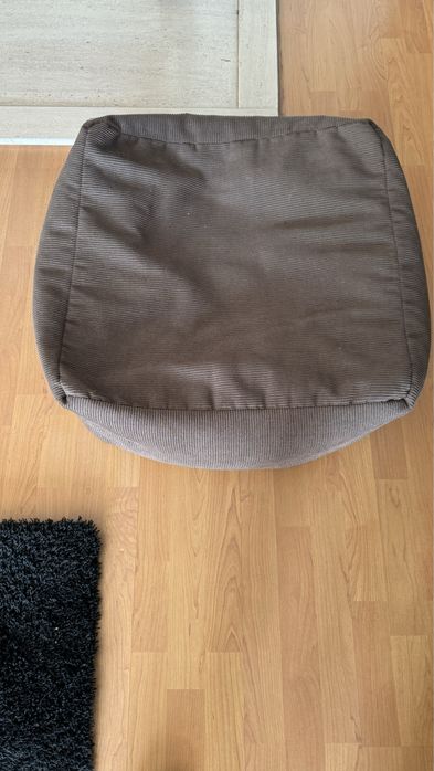 Puf de bombazine castanha