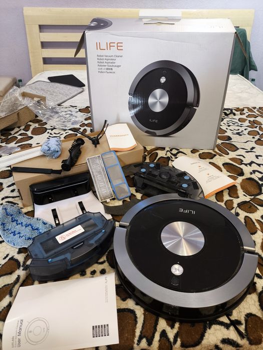 Робот пылесос iLife a9s - в идеальном состоянии полный комплект