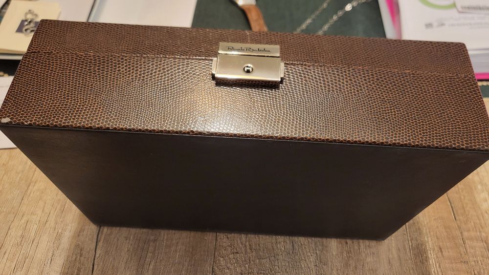 Caixa p/ relógios em imitação de pele