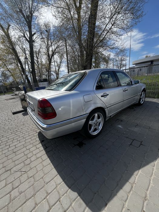 Продам або обміняю Mercedes W202