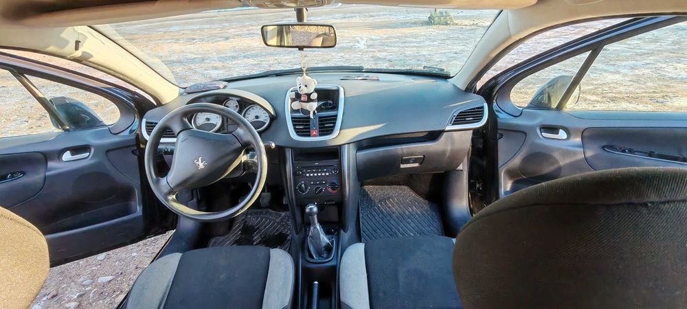 Peugeot 207 SW Diesel 1.6 2007 rok ważne PT i OC