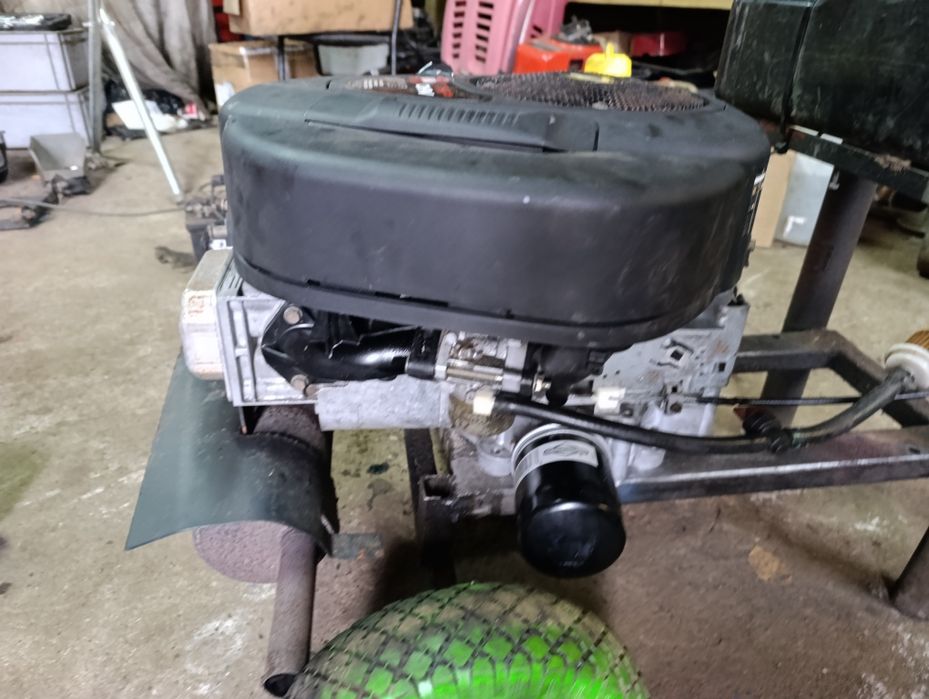 Kosiarka traktorek silnik spalinowy Briggs & Stratton 17 Km pompa olej