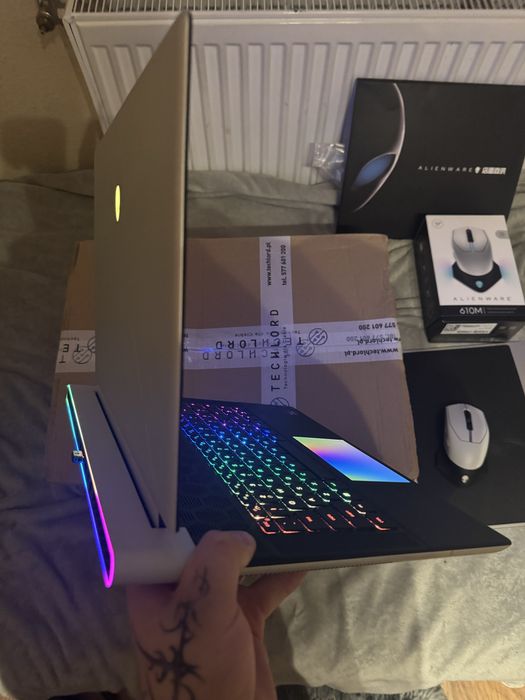 Laptop gamingowy Alienware x16 R1