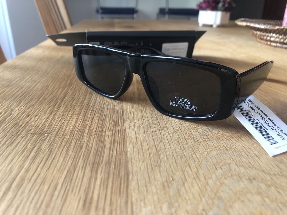Vendo oculos de sol Pull&bear novos nunca usado