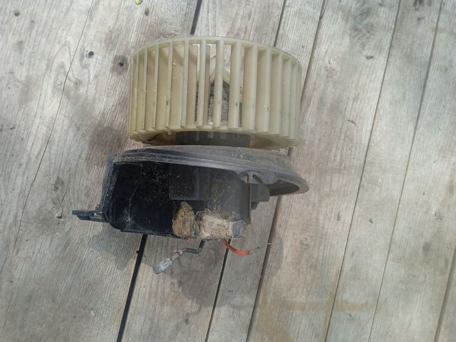 Фиат Дукато 88г.в.вентилятор печки.