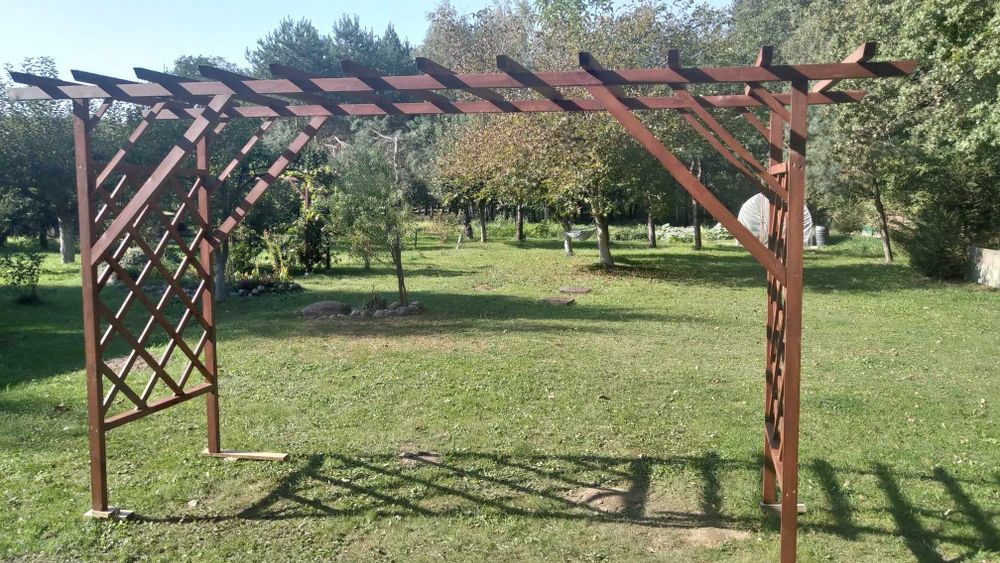 Pergola pod winogron