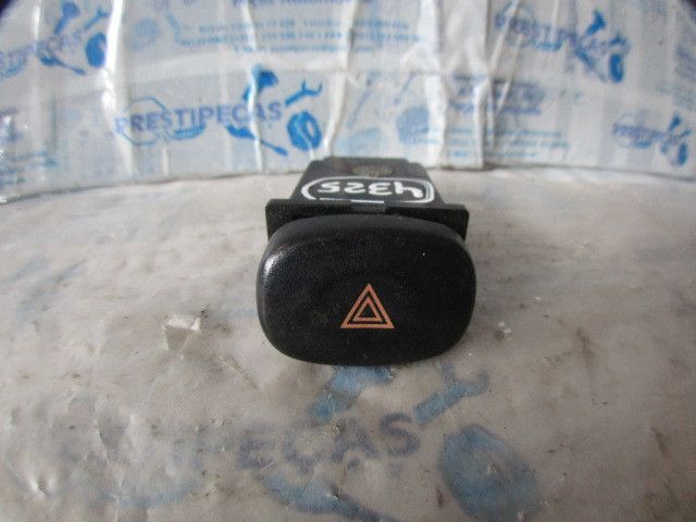 Botão / interruptor 4 piscas HYUNDAI Accent I (X3)
