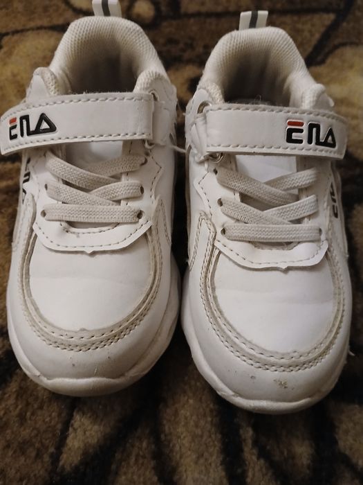 Весняне взуття для дівчинки