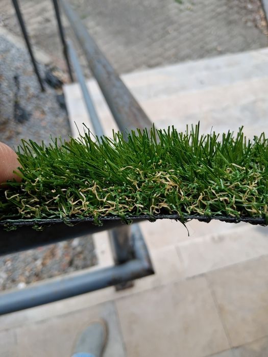 Relva sintetica de qualidade superior.