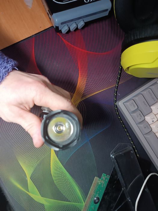 Продам SUREFIRE A206013 фонарик