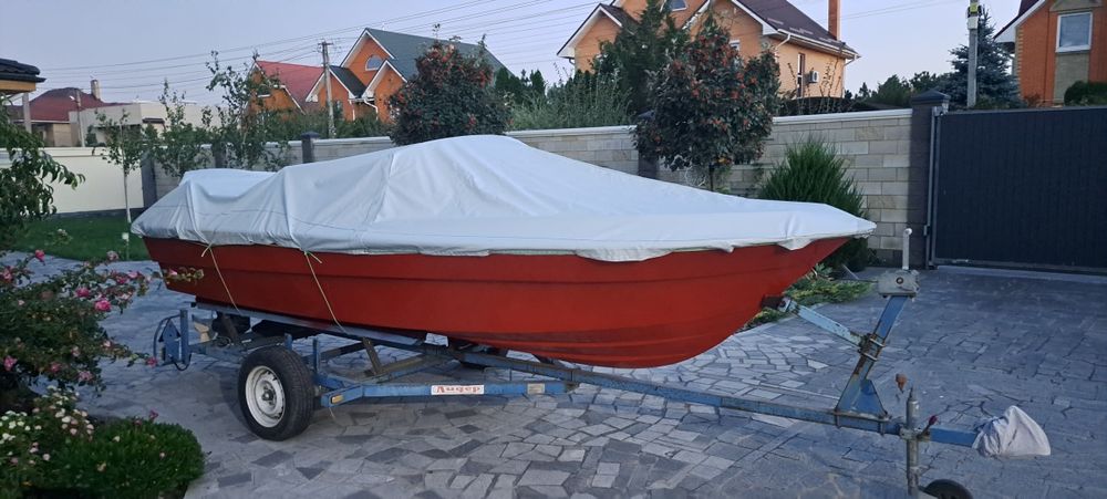 Водный катер "Темп"