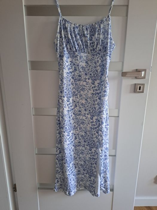 Nowa sukienka ciążowa