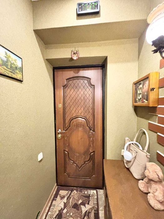 Продам дом в центре.