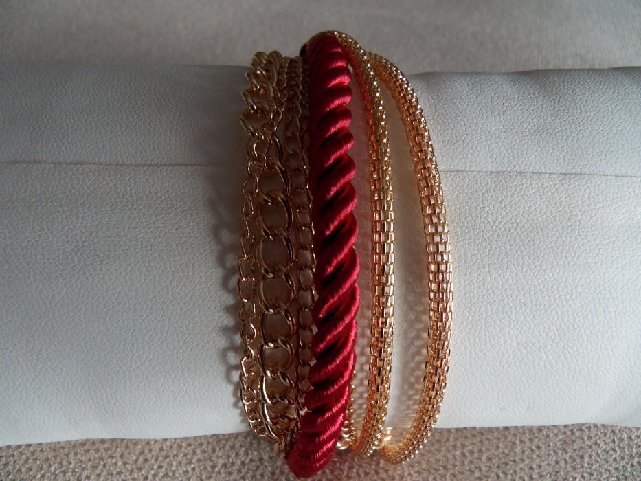 Bransoletka z łańcuszkami SZNUR biały