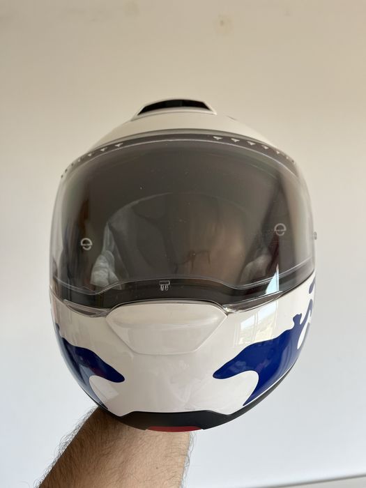 Capacete Schubert C4 c/ graficos Signature