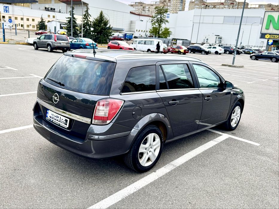 Аренда авто с правом выкупа Opel Astra H 2011р
