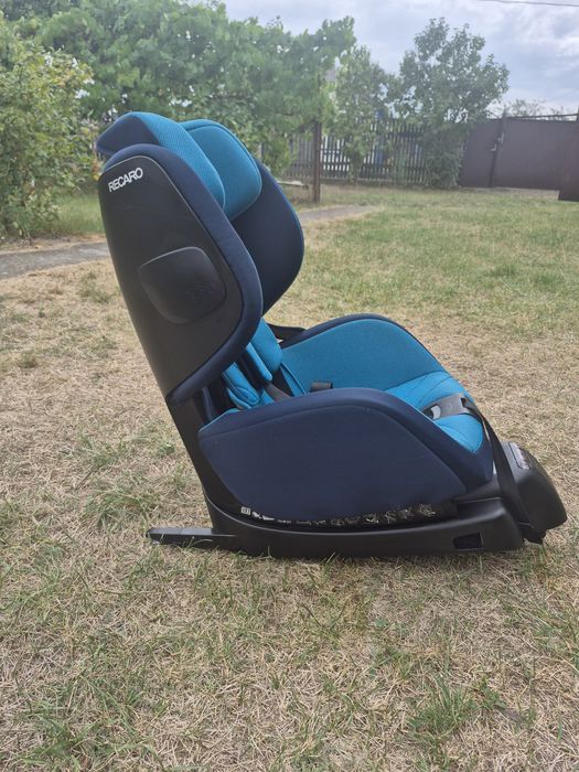 Автокрісло дитяче  Recaro
