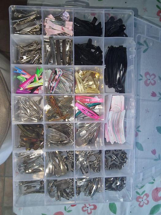 Заколки,фетрові кола,резинки все для творчості