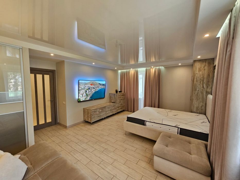 Продам велику 1к квартиру на Гоголя 10А