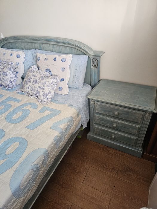 Quarto completo sem roupeiro