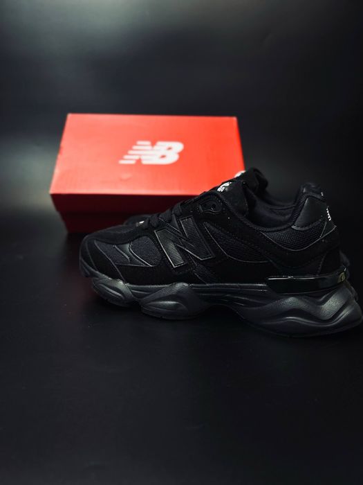 Чорні кросівки New Balance 9060•масивні•зручні•на кожен день•нью 9060