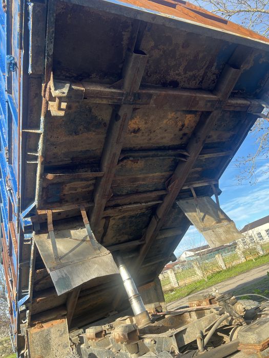 Камаз 55102 самоскид на три сторони