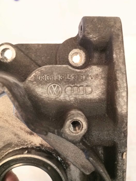 Flange de Vedação Dianteira Cambota VW Audi 2.0 TDI Ref: 03G103153