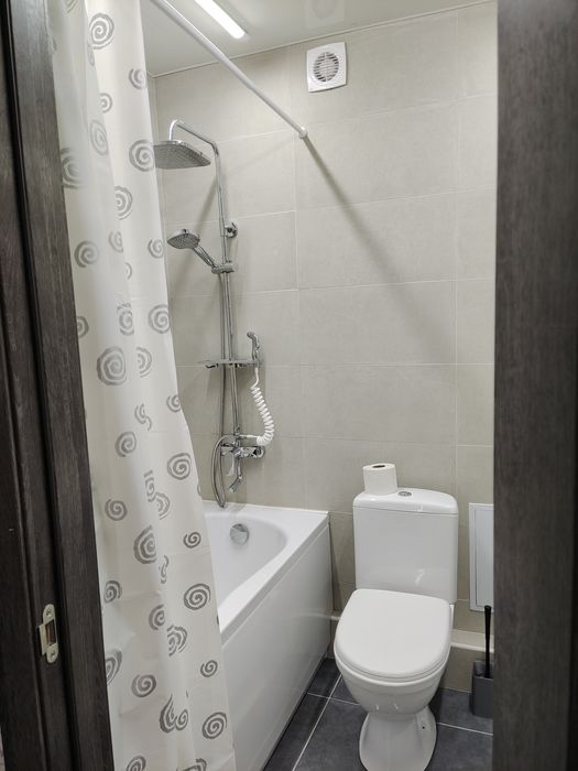 1 кімнатна квартира-студія подобово, район Макдональдс.