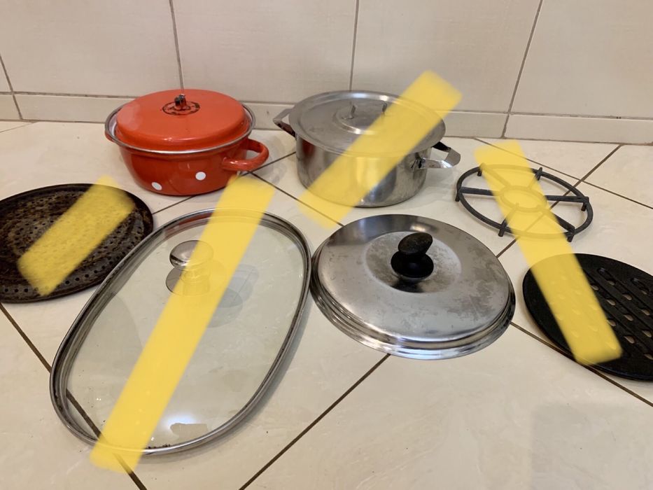 Сковорідки, кастрюлі, гусятниці