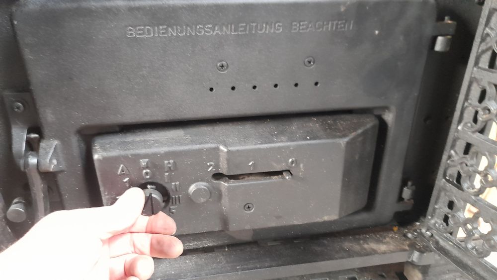 Piec kominek kaflowo żeliwny szamot Niemiecki Haas szyba do salonu bdb