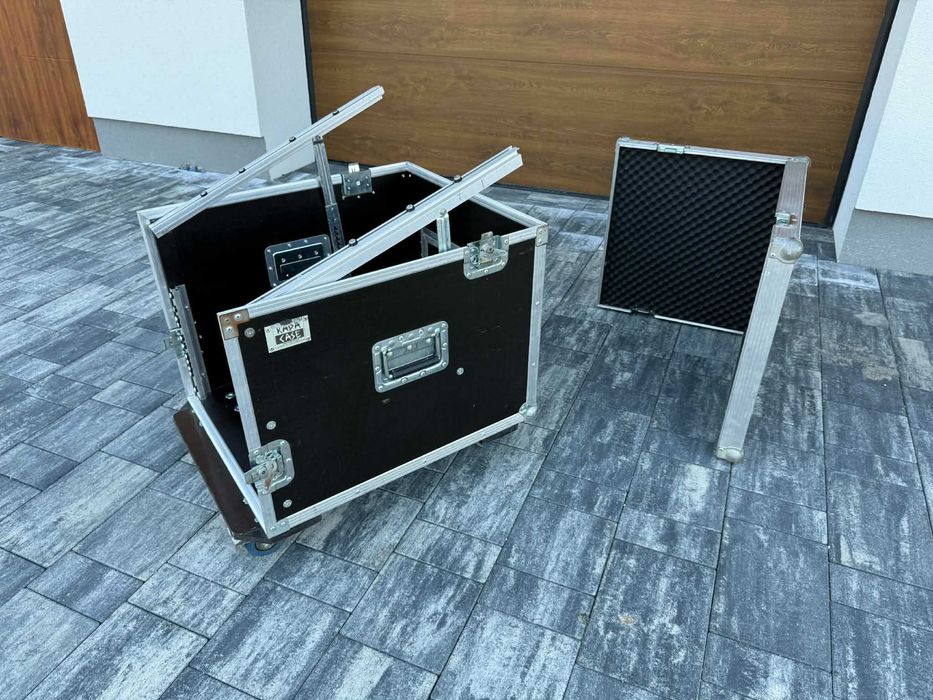 Rack - Case 19" - 6 U z mechanizmem kątowym