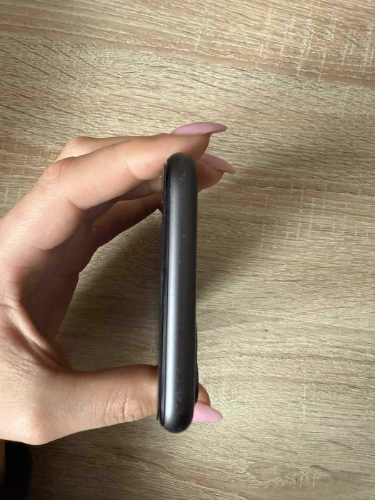 Sprzedam iPhone’a 11 – telefon, który nadal daje radę