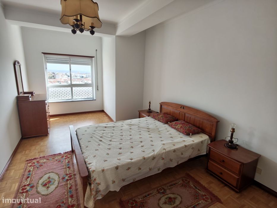 Apartamento com Excepcional Área e Localização - Buarcos