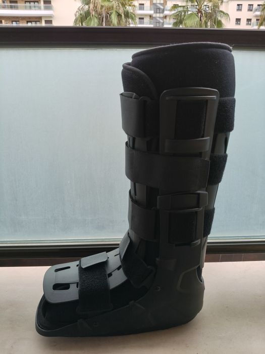 Bota walker  Tamanho L