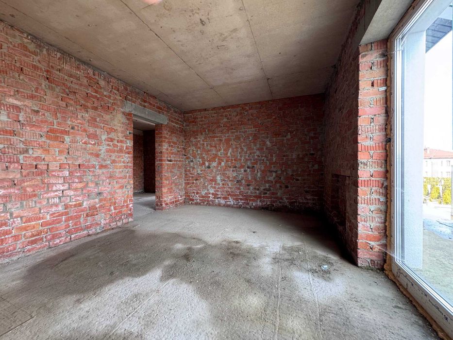 Продається будинок у с. Басівка | 212 м² | 8,5 соток | гараж на 2 авто