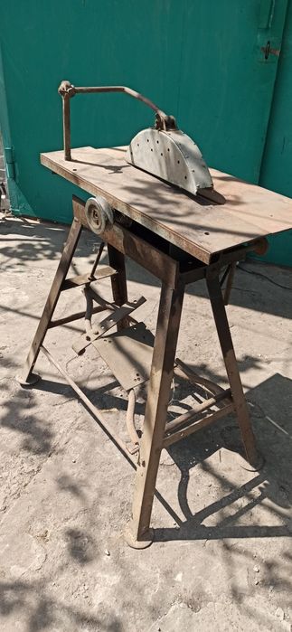 Станок деревообробний