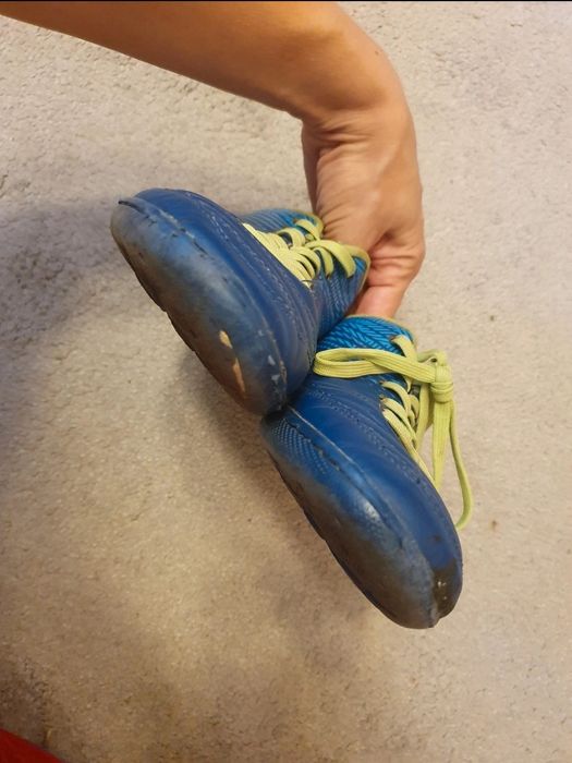 Buty do piłki nożnej turfy