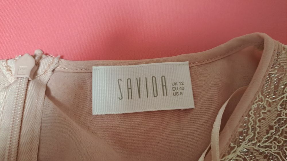 Sukienka Savida piękne wzory, srebrna nitka, rękawek, R:40
