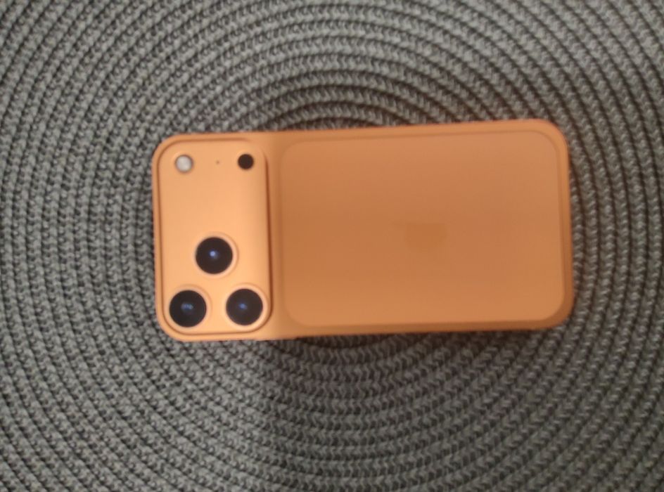 Iphone xr  128 gb vs 17pro