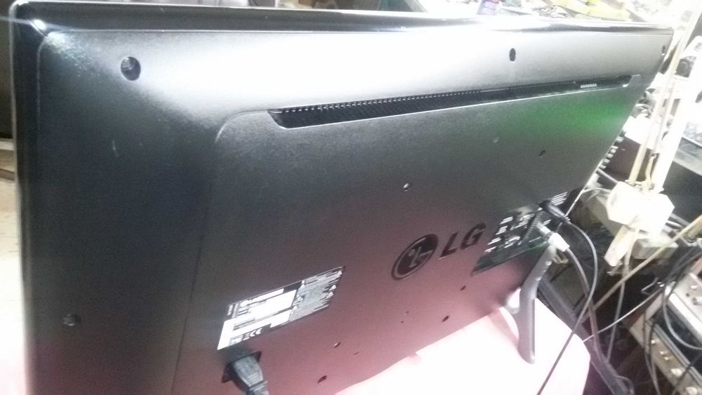 TV LED LG 32LX320 32POLGADAS