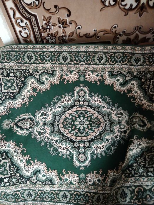 Коври на стіну та підлогу